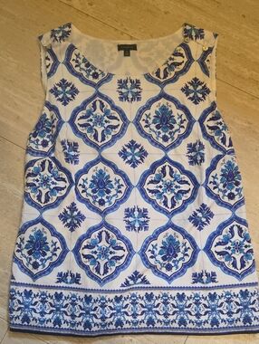 Talbot's Multi-Color Design Print Sleeveless Top